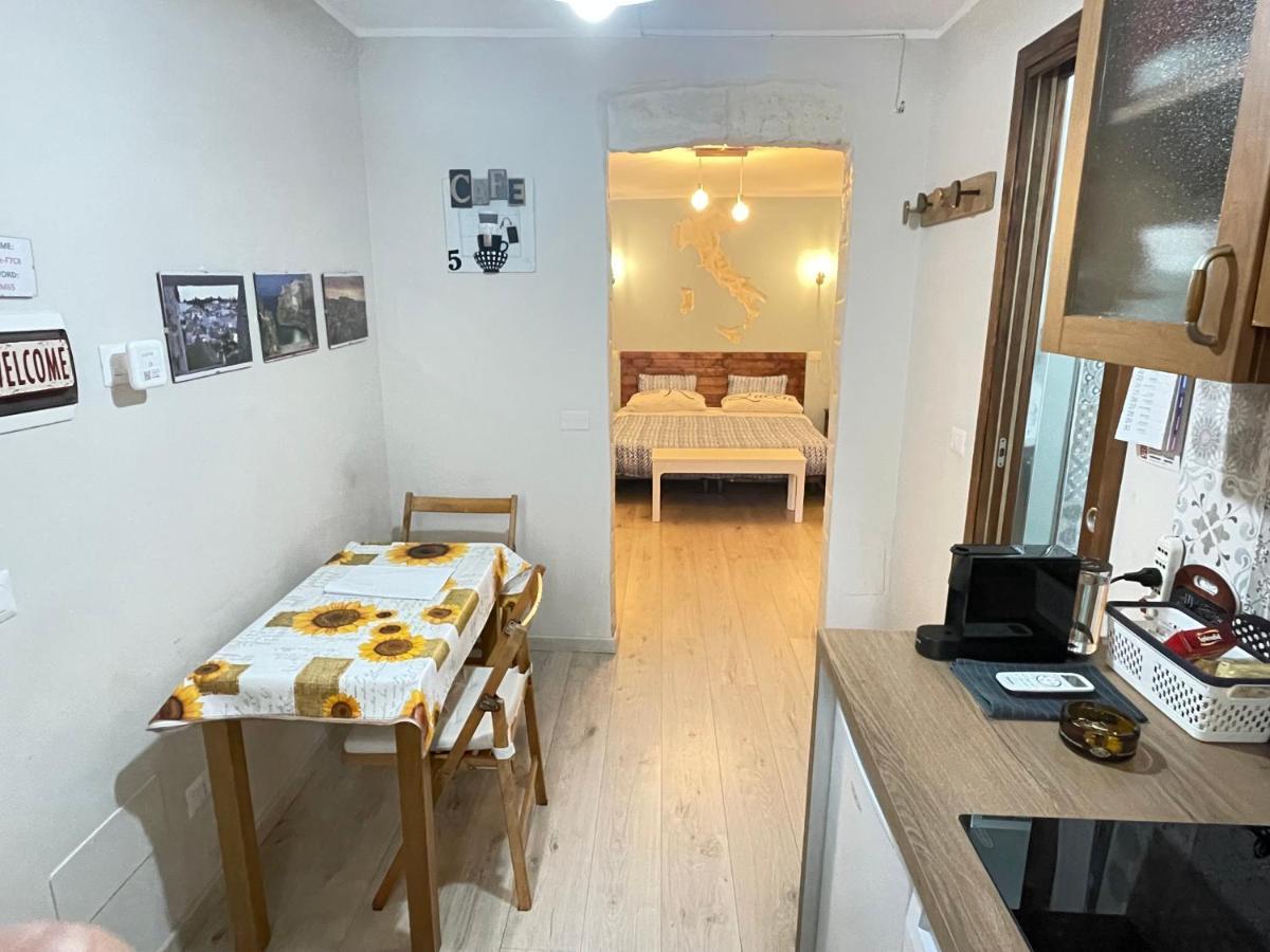Trevisani Central Station Apartment Bari Extérieur photo